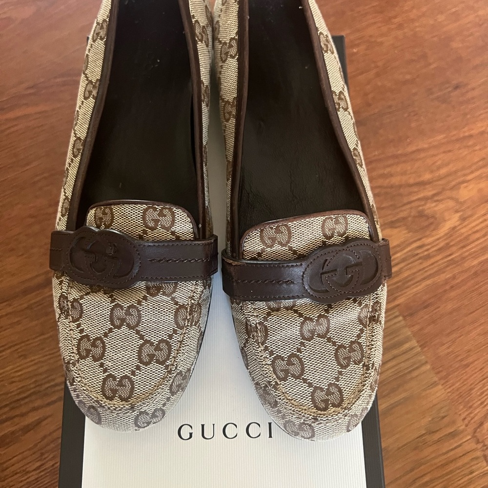 Gucci Women's Beige and Brown Monogram Loafers